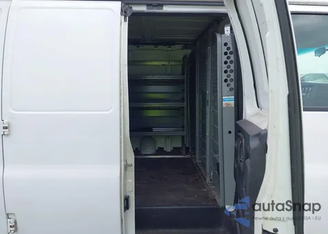 2013 Chevrolet Express 2500 из США, поврежденный, VIN 1GCWGFBL9D1108519